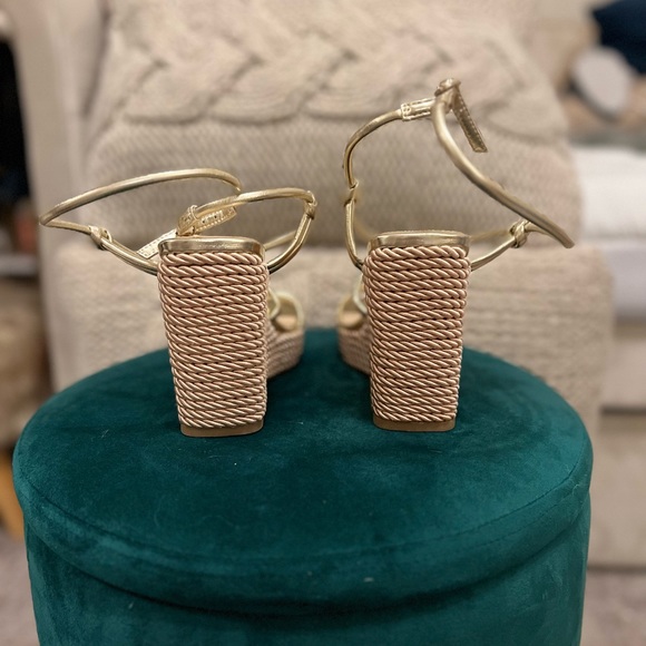Gorgeous Gold Mark Fisher wedges! - Picture 6 of 7